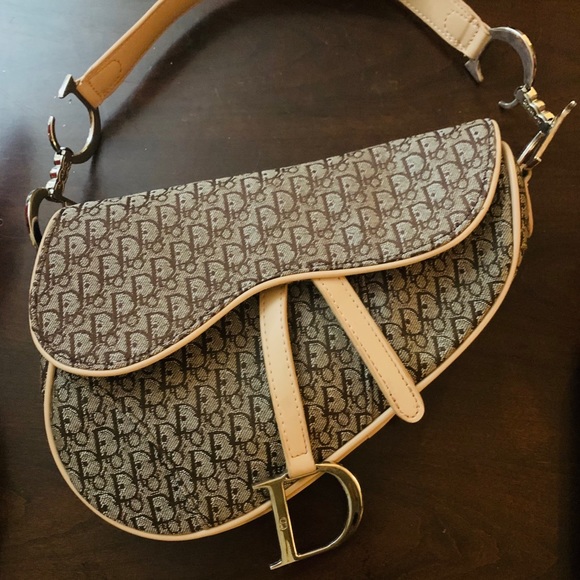 Handbags - DIOR OBLIQUE SADDLE BAG